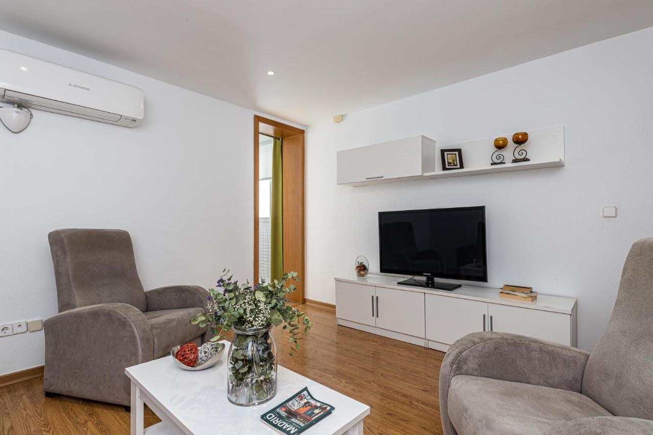 מדריד Waou Apartamentos En Sol Confort 2 מראה חיצוני תמונה