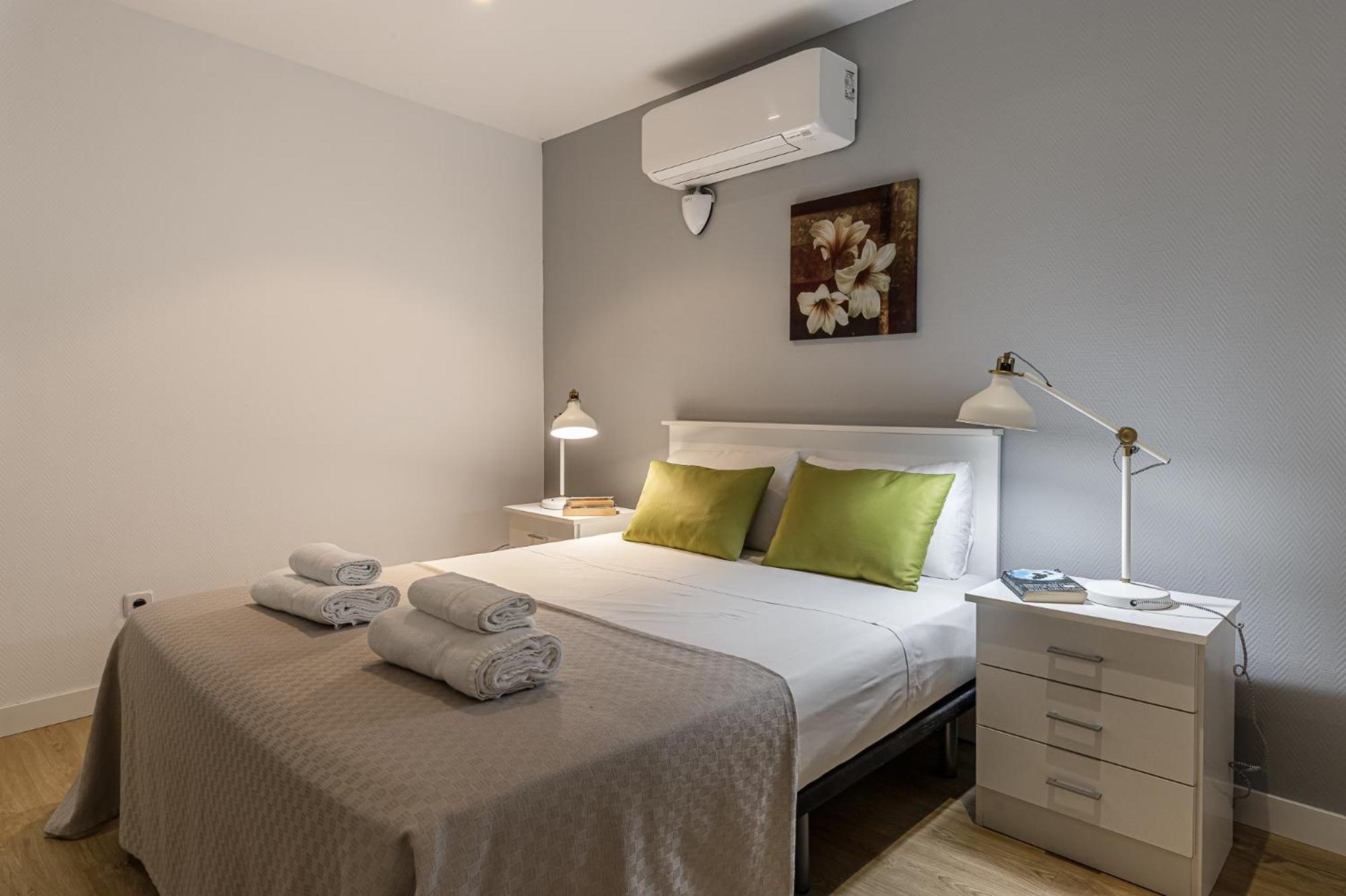 מדריד Waou Apartamentos En Sol Confort 2 מראה חיצוני תמונה